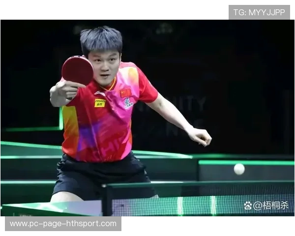 王楚钦输球后获樊振东鼓励，兄弟情感动全场