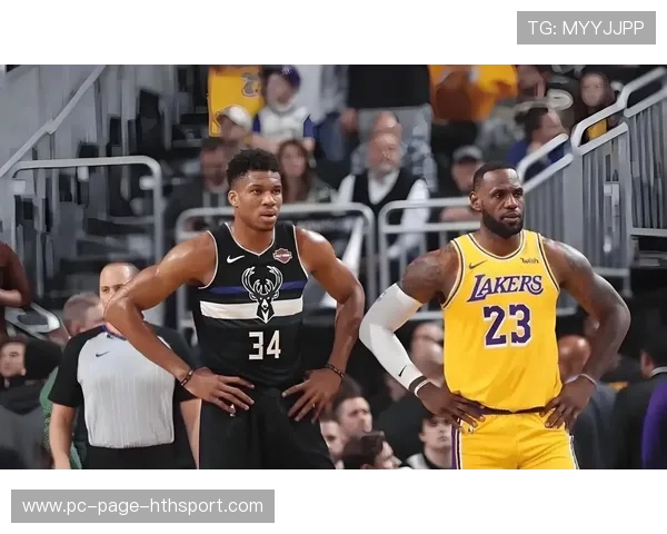 字母哥赛后掏出笔记本记录对手细节，专业度引尊敬