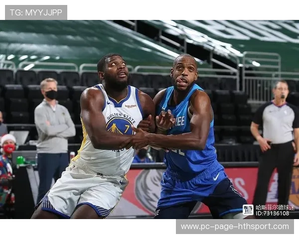 格林训练中点名组织，传切节奏极佳